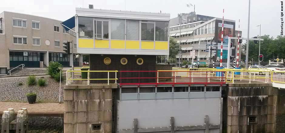 SmartLog uses LoRa to make Dutch canals smart